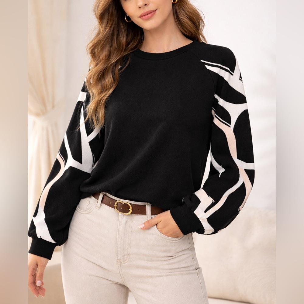 3/$25 SHEIN Black Crewneck Top with Abstract Print Sleeves | Size XL |Excellent